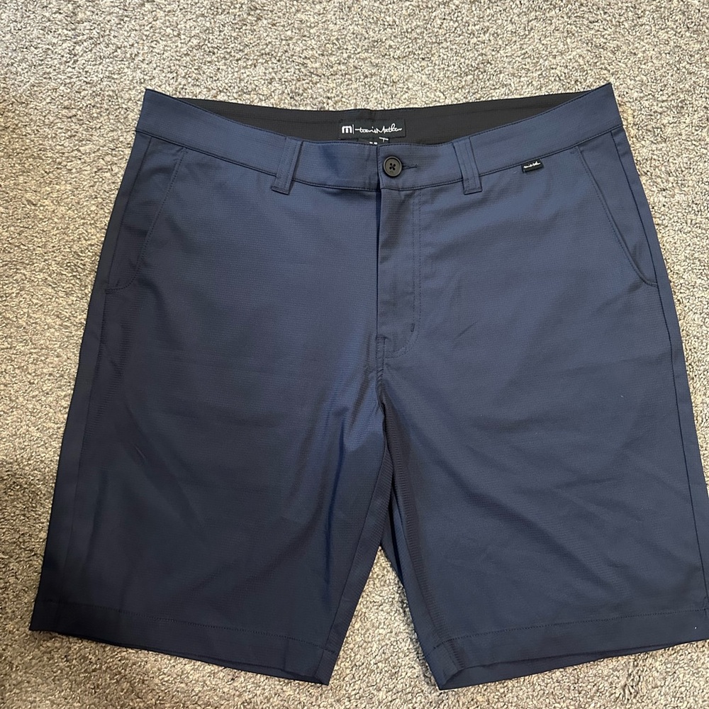 Travis Mathew Blue Flat Front Shorts Lightweight Tailored Fit